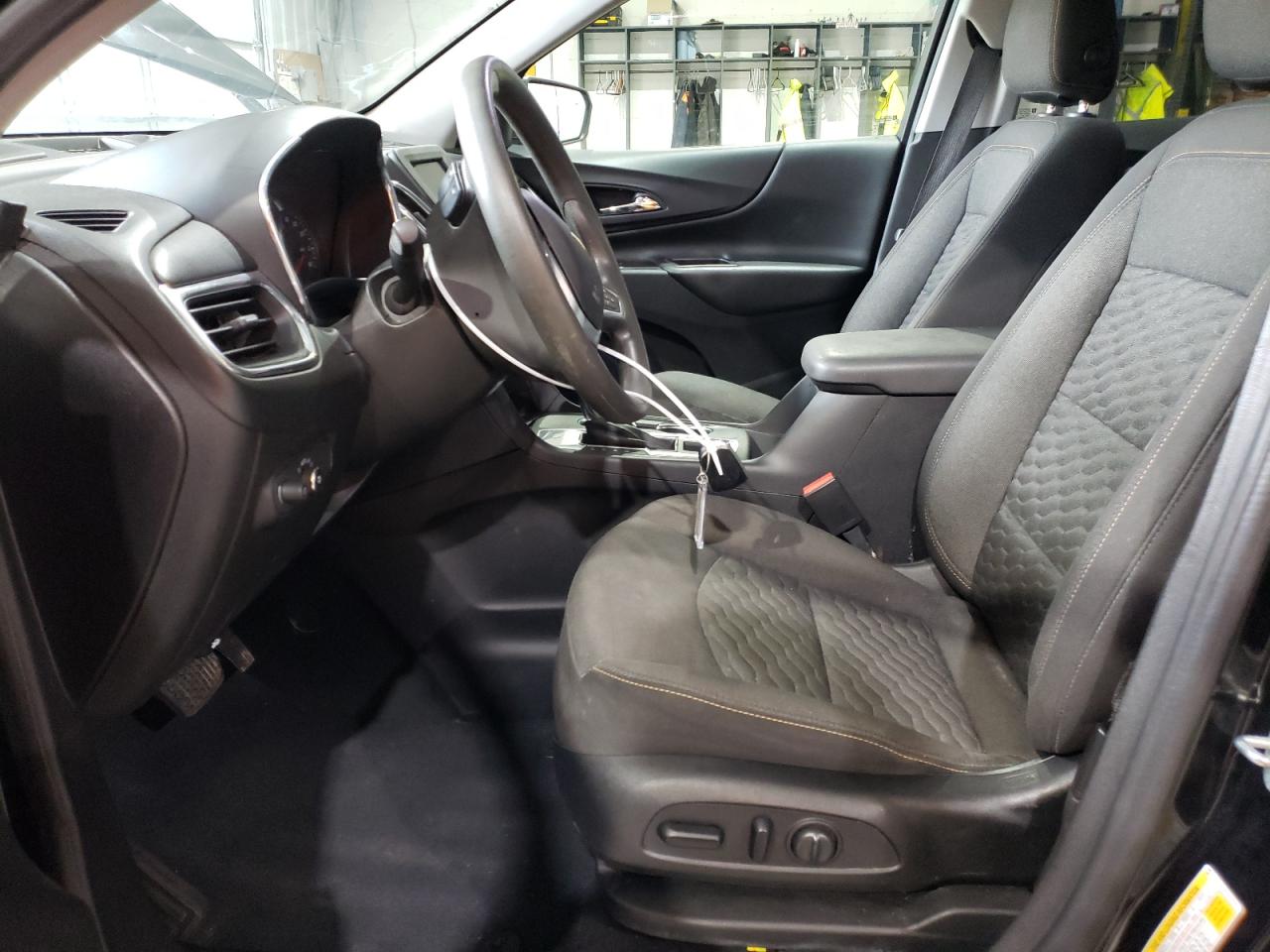 2020 Chevrolet Equinox Lt VIN: 2GNAXJEV6L6137070 Lot: 76191184