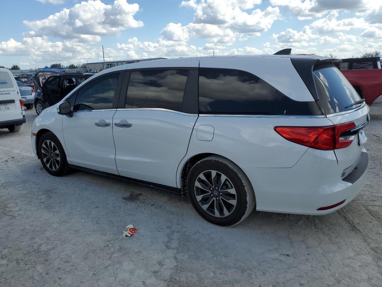 2024 Honda Odyssey - Image 2