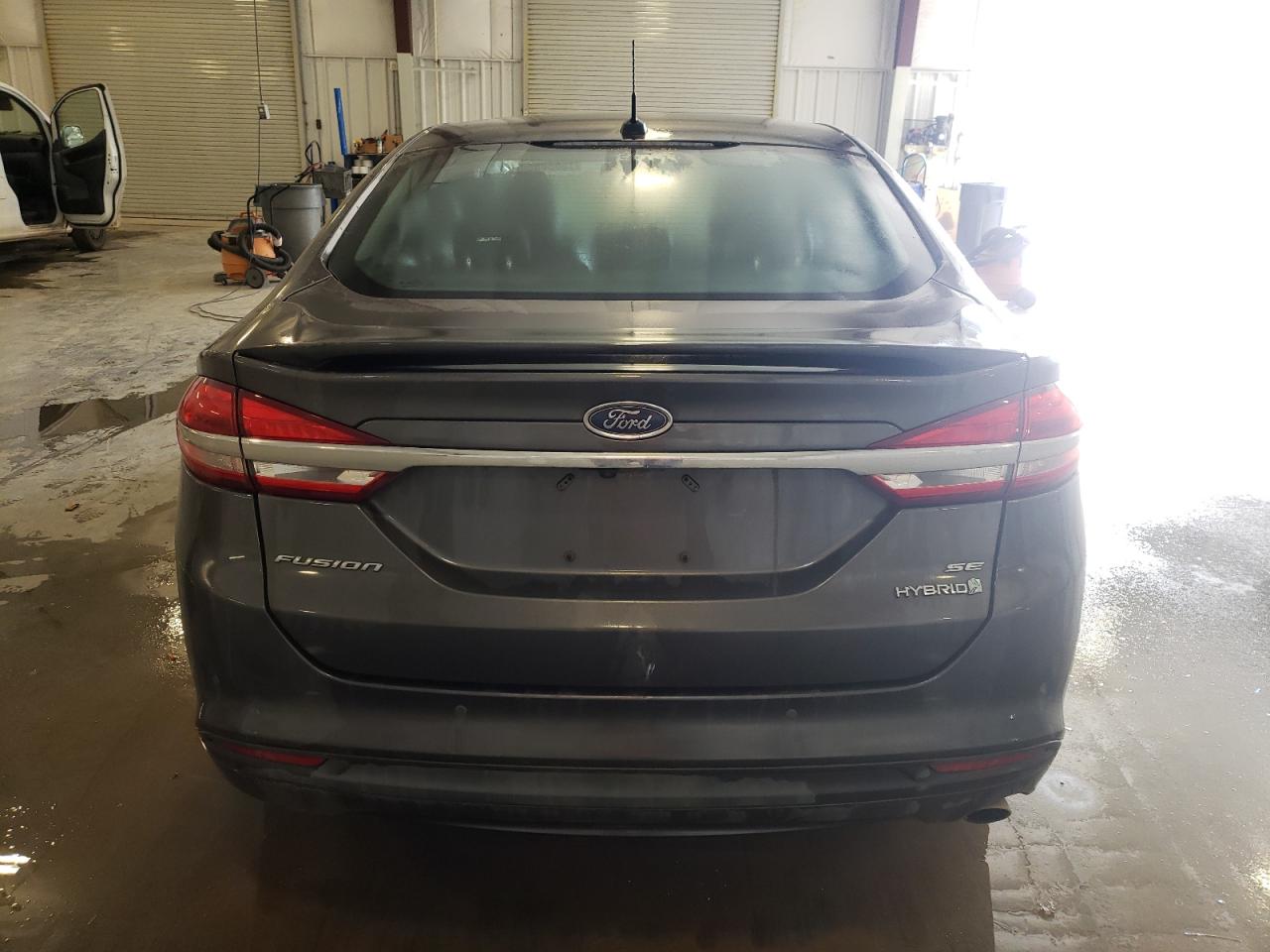 2018 Ford Fusion Se Hybrid VIN: 3FA6P0LU2JR165382 Lot: 75850854