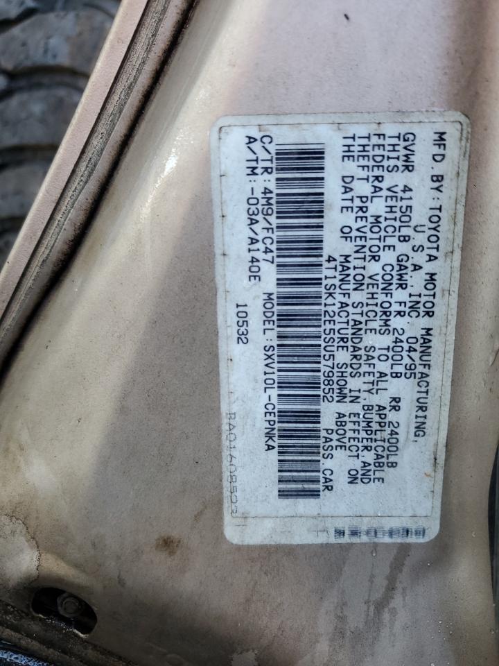 1995 Toyota Camry Le VIN: 4T1SK12E5SU579852 Lot: 47074865