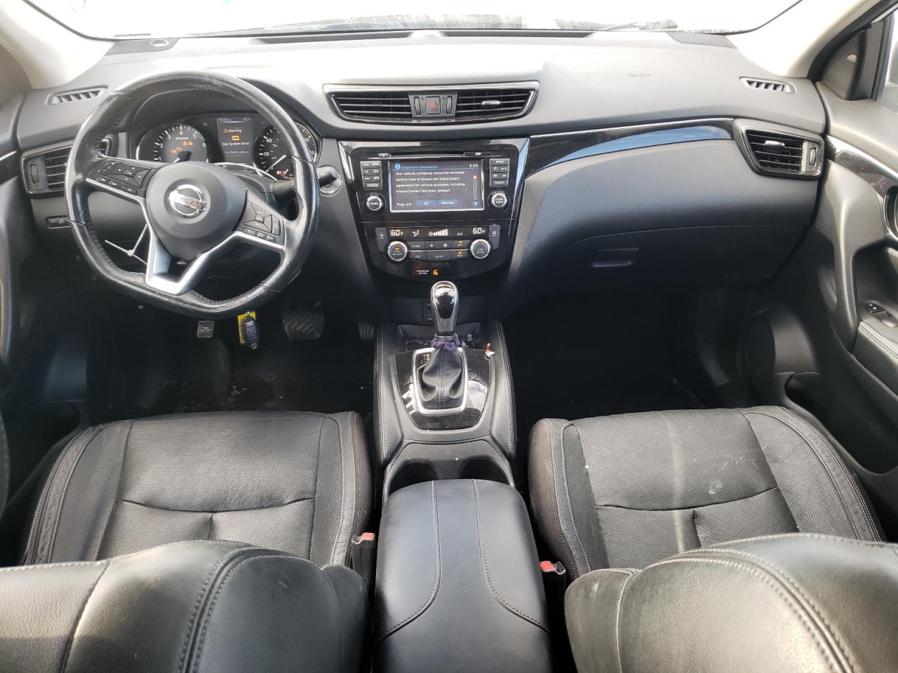 2017 Nissan Rogue - Image 8