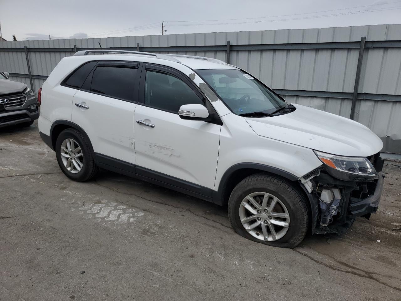 2014 Kia Sorento - Image 4
