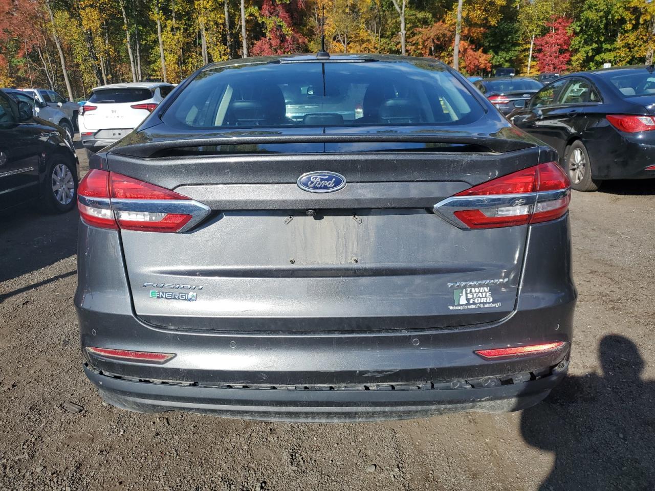 3FA6P0SU5KR285213 2019 Ford Fusion Titanium