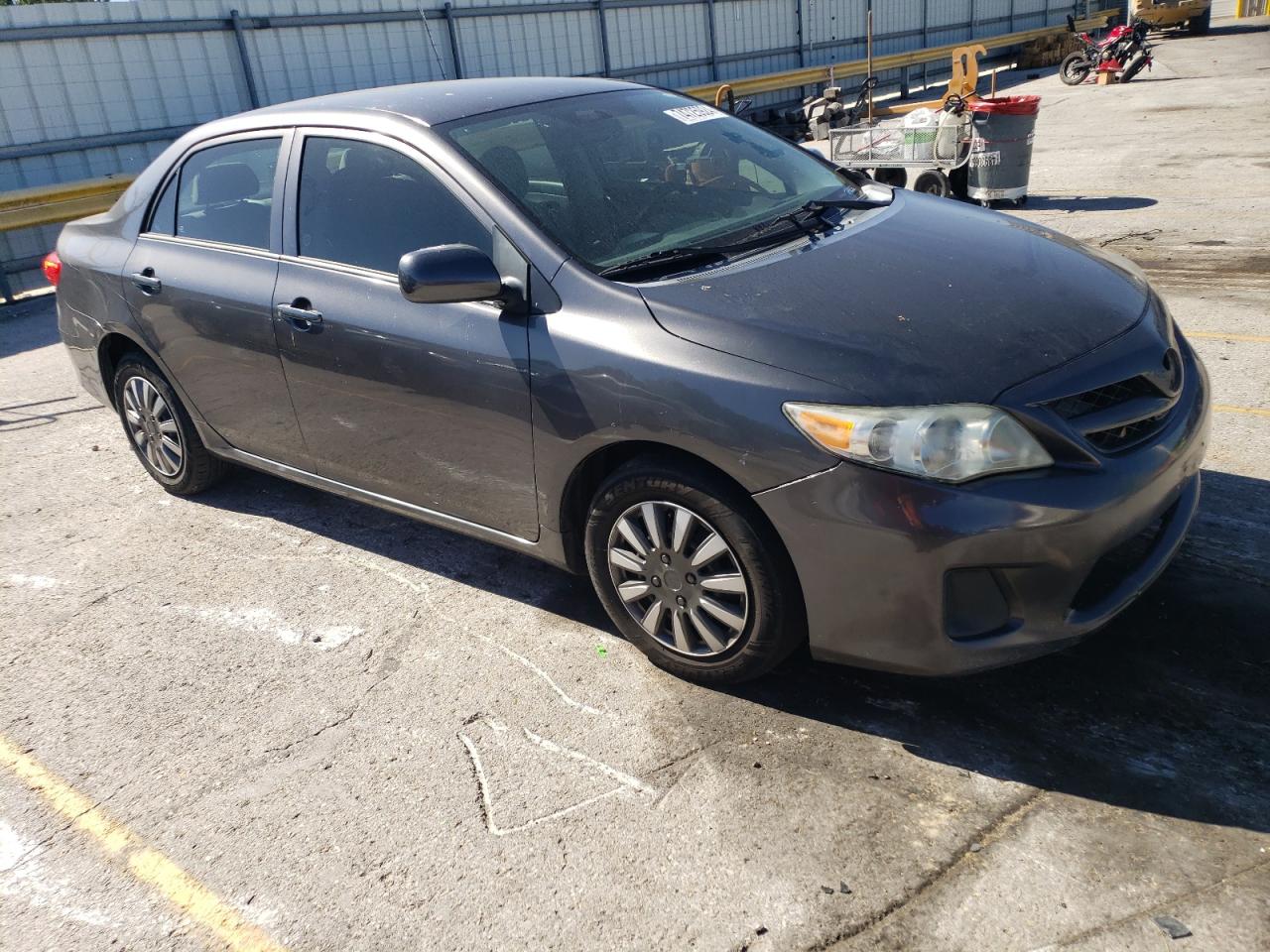 VIN 5YFBU4EE0DP185445 2013 TOYOTA COROLLA no.4