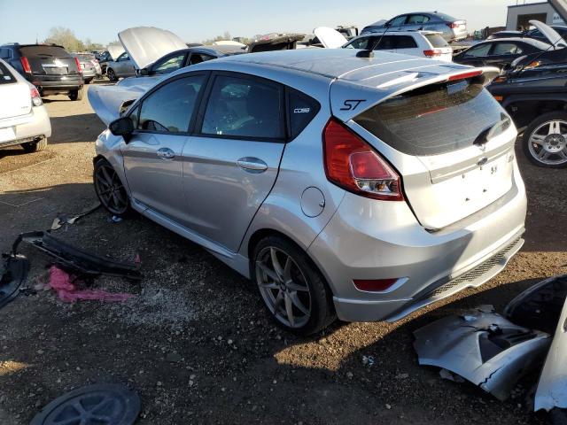  FORD FIESTA 2015 Серебристый