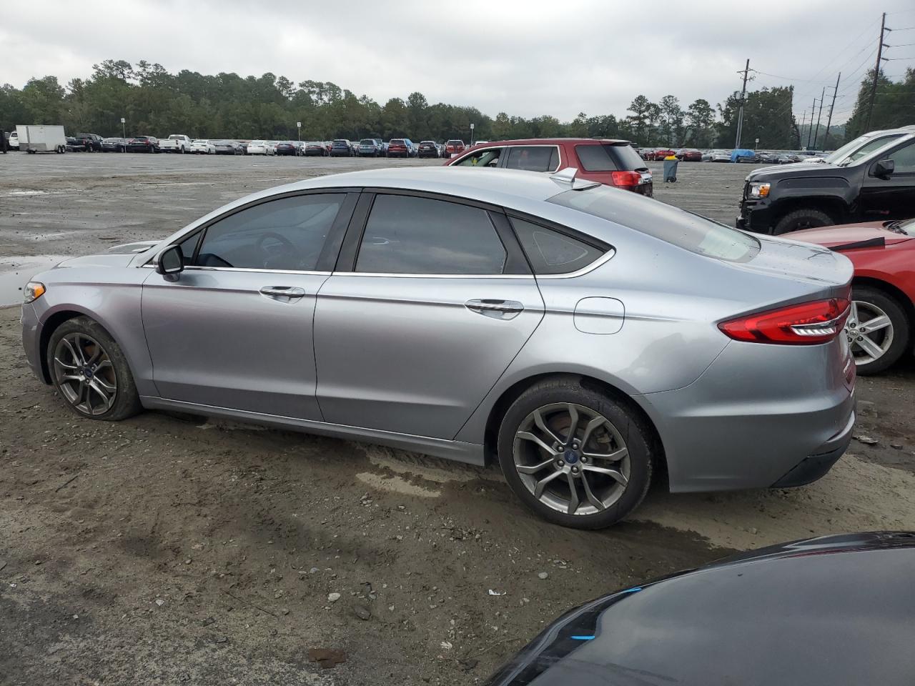 2020 Ford Fusion - Image 2