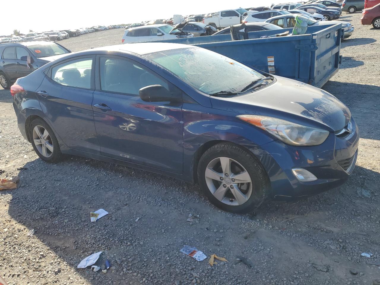 2013 Hyundai Elantra - Image 4
