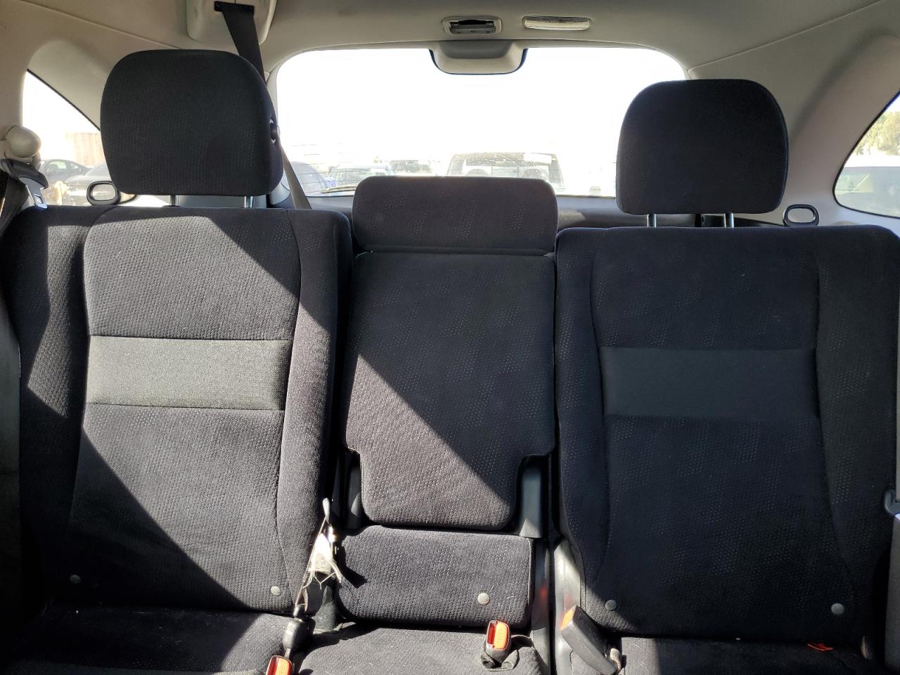 2010 Honda CR-V - Image 10
