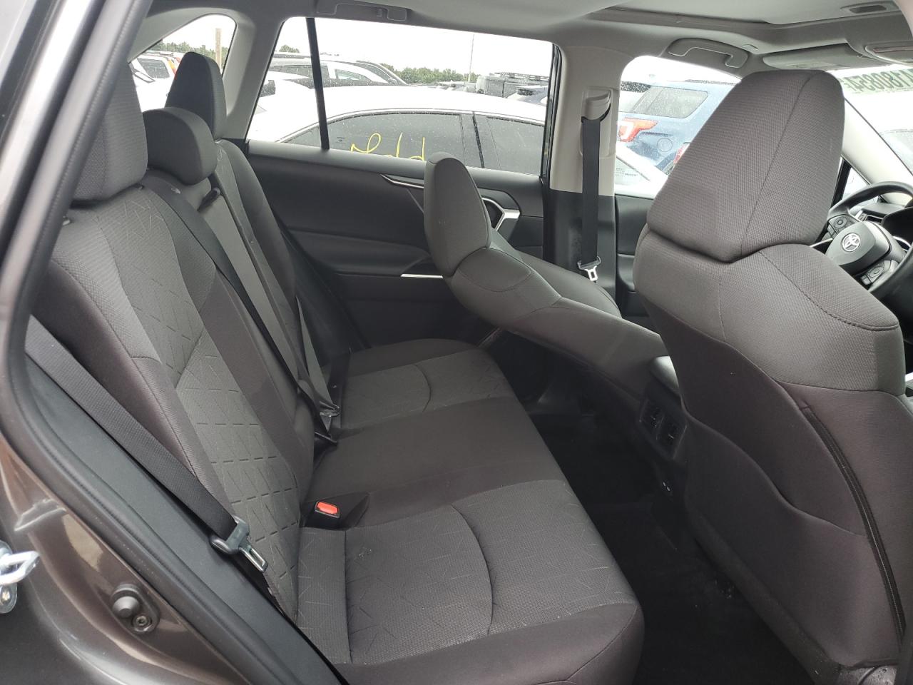 2023 Toyota RAV 4 - Image 11