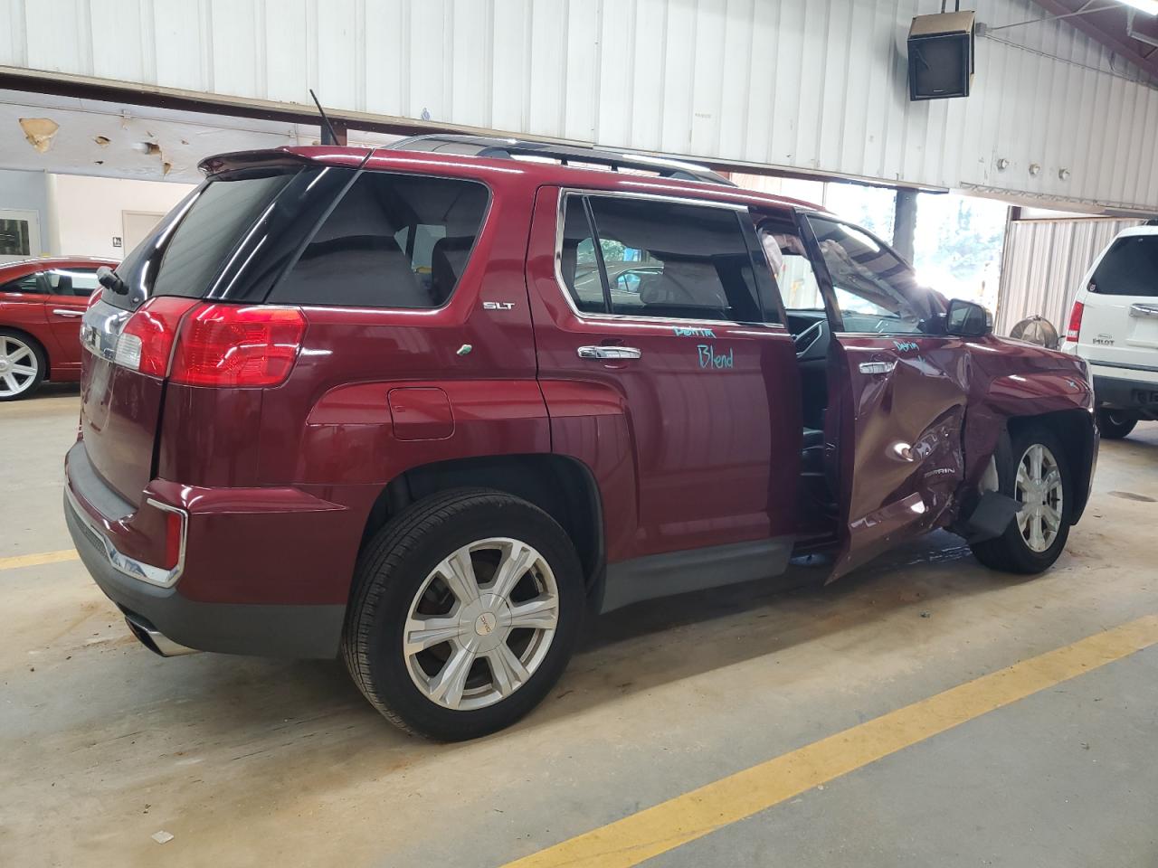 2GKFLPE38H6194751 2017 GMC Terrain Slt