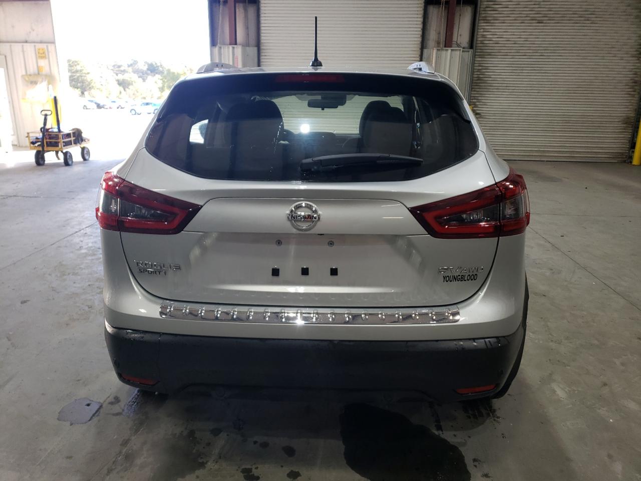 2020 Nissan Rogue - Image 6