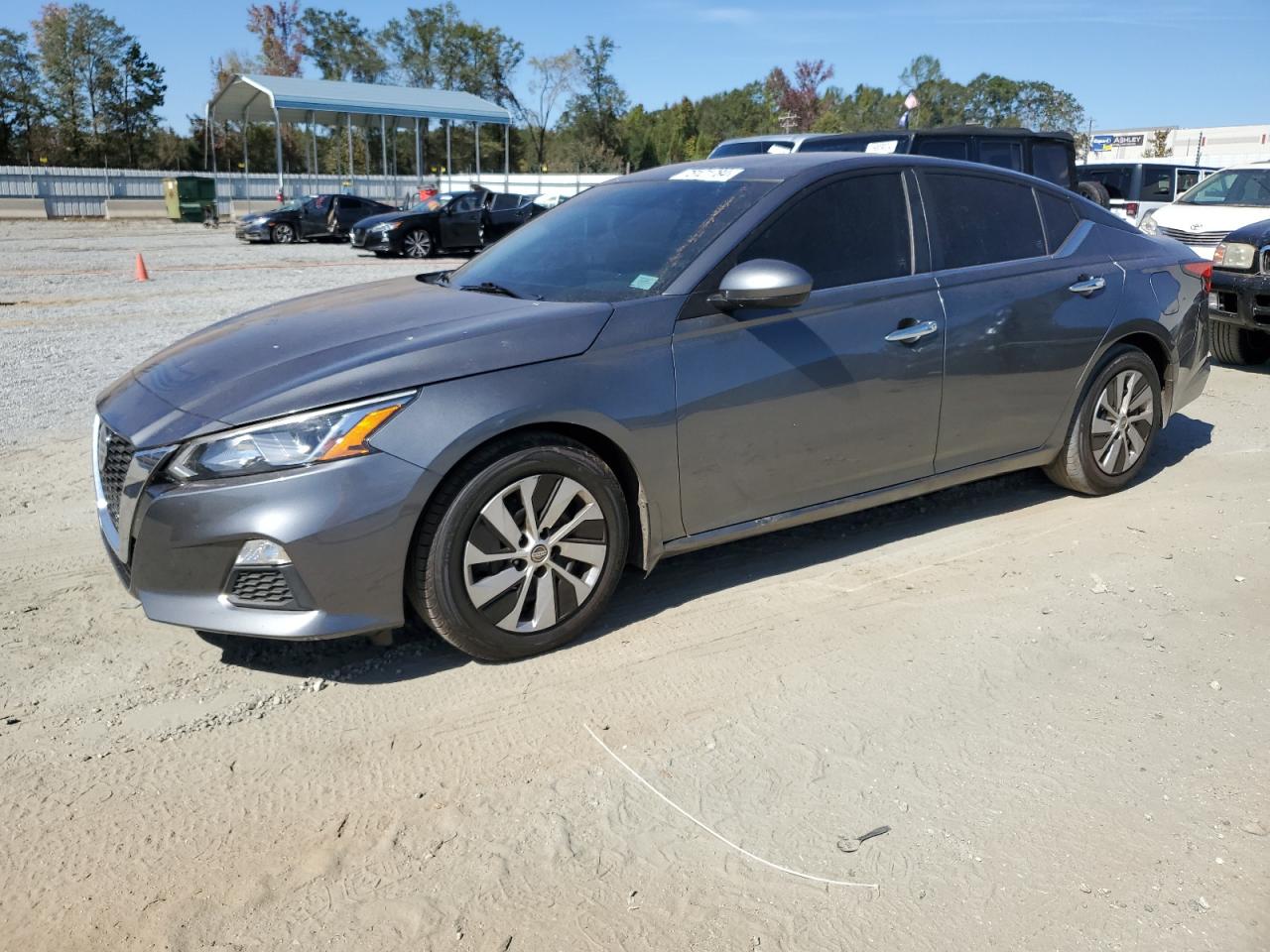 2020 Nissan Altima - Image 1