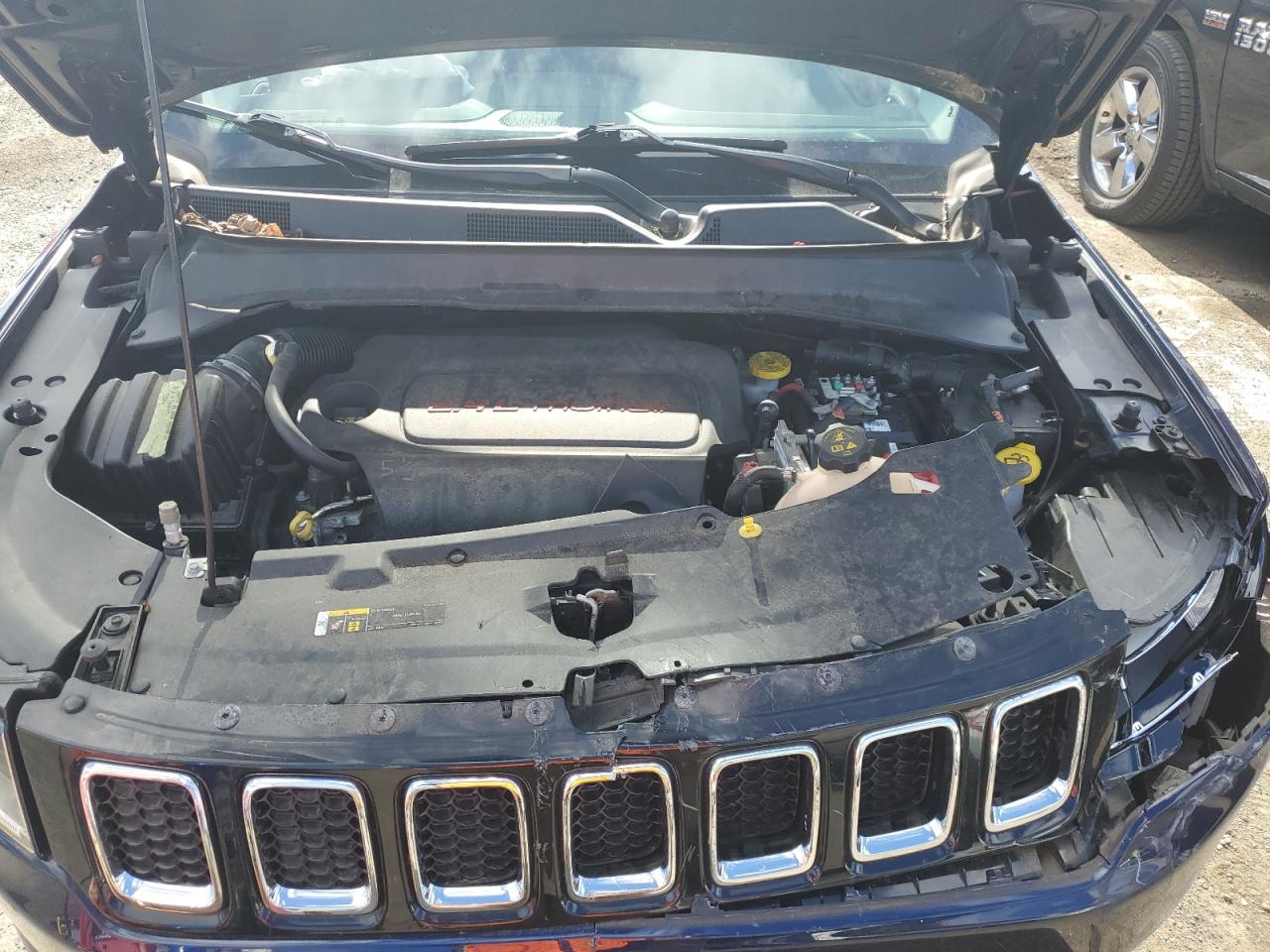 VIN 3C4NJDBB9KT678681 2019 JEEP COMPASS no.12