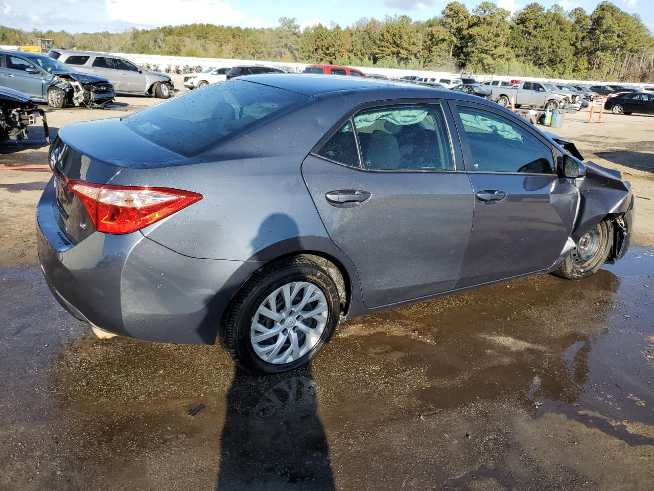 VIN 5YFBURHE0HP737718 2017 TOYOTA COROLLA no.3