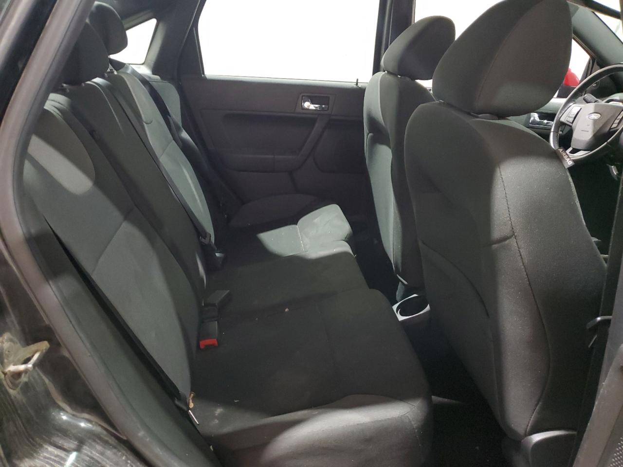 2009 Ford Focus - Image 10