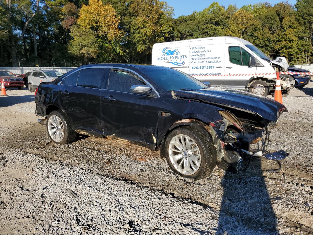 2019 Ford Taurus - Image 4