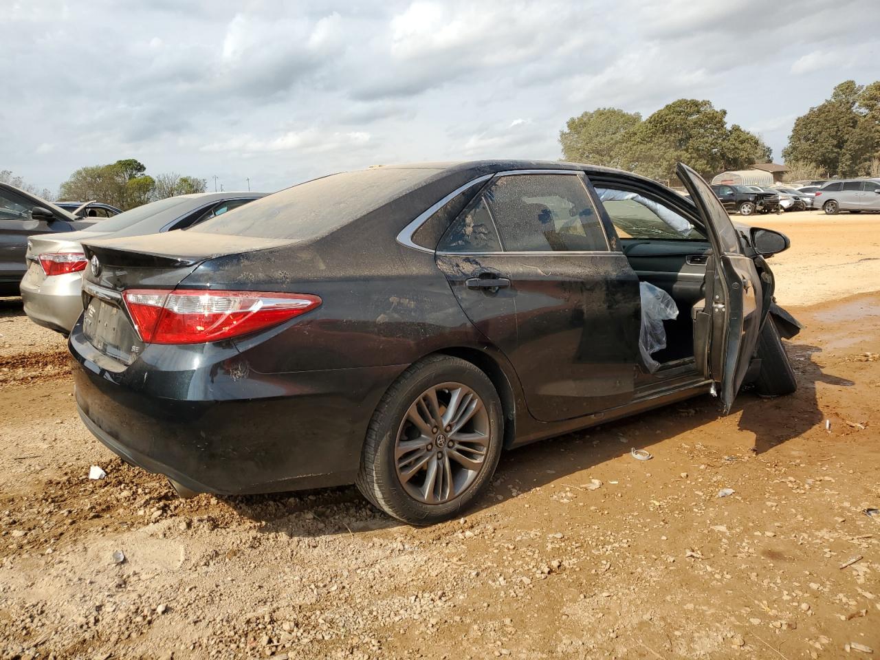2017 Toyota Camry - Image 3