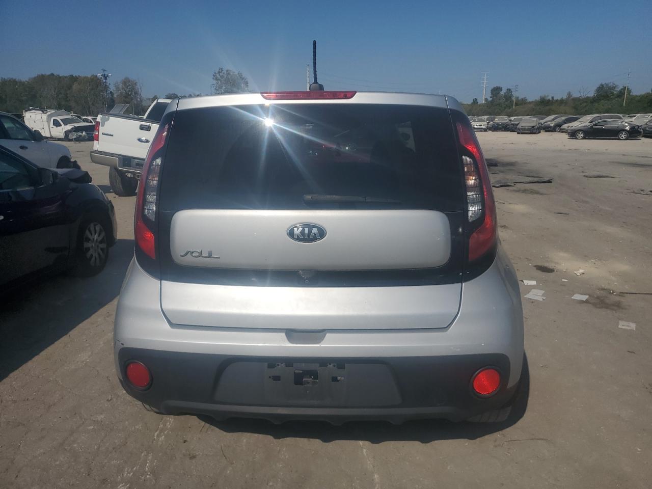 2018 Kia Soul VIN: KNDJN2A21J7615411 Lot: 75515404