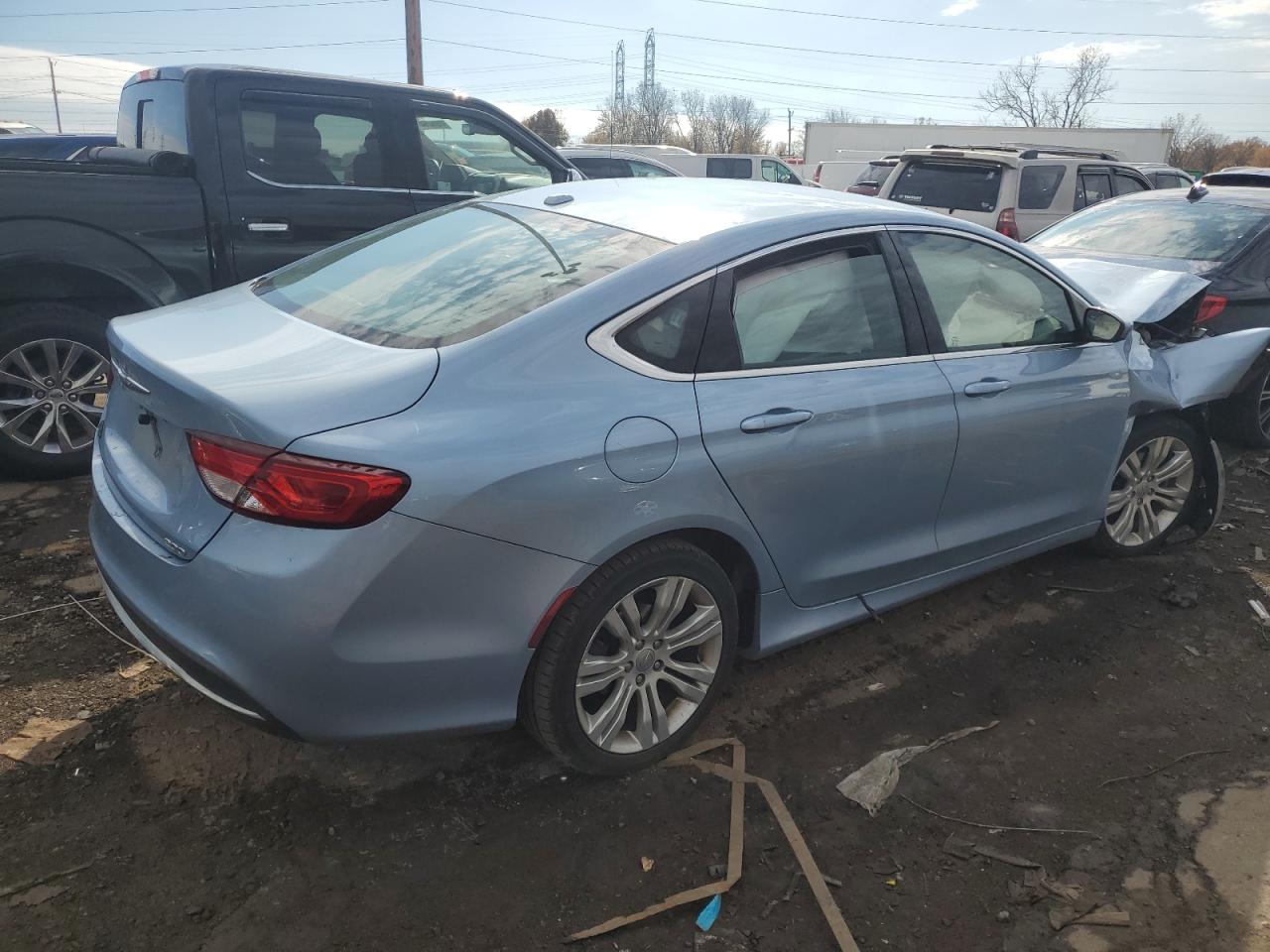 2015 Chrysler 200 - Image 3