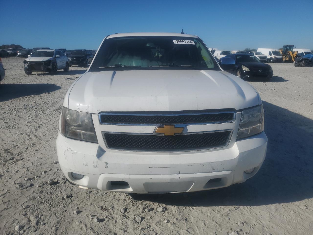 2014 Chevrolet Suburban - Image 8