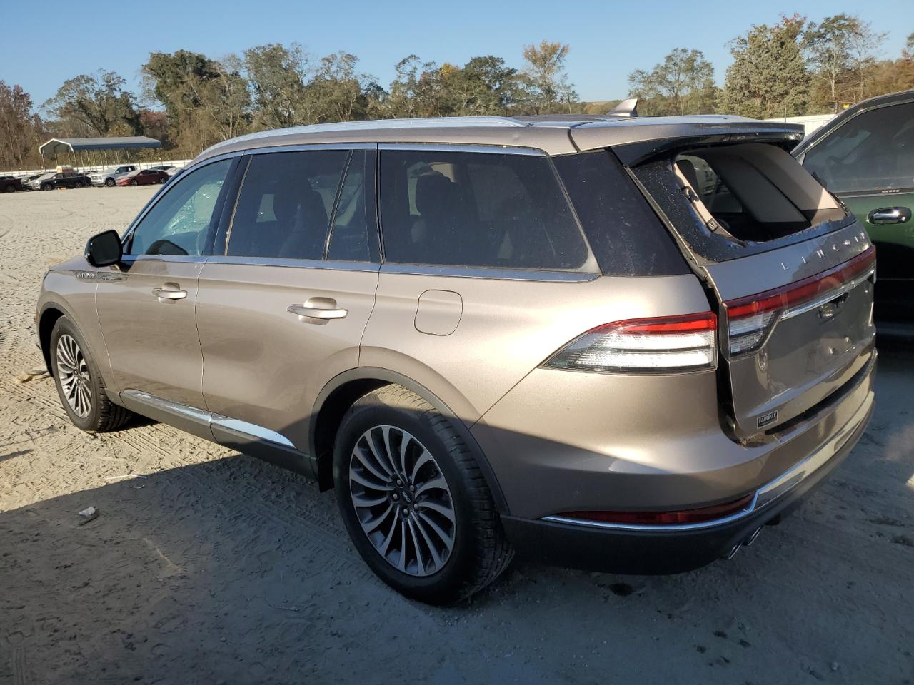 VIN 5LM5J7WC7LGL26458 2020 LINCOLN AVIATOR no.2