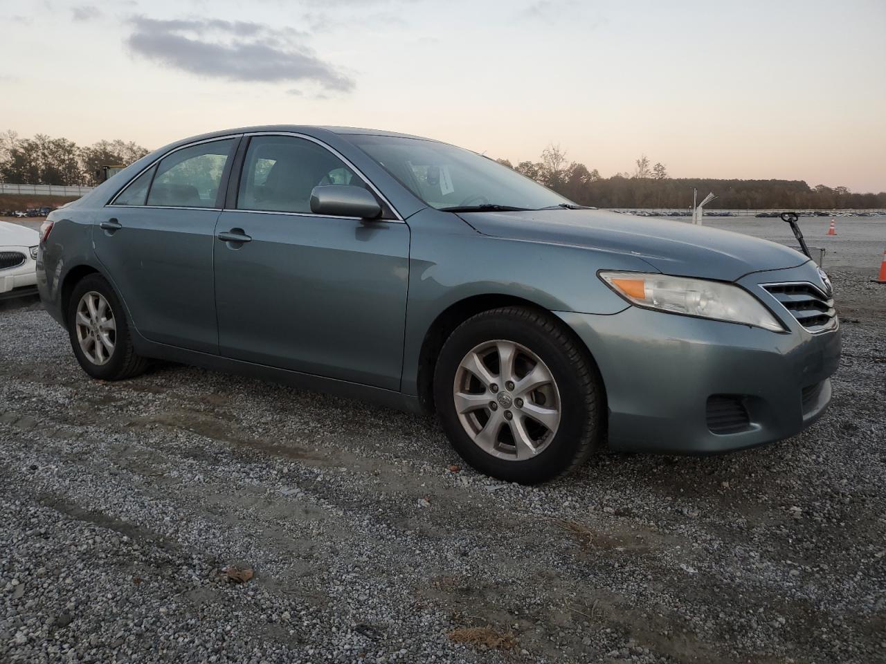 2011 Toyota Camry - Image 4