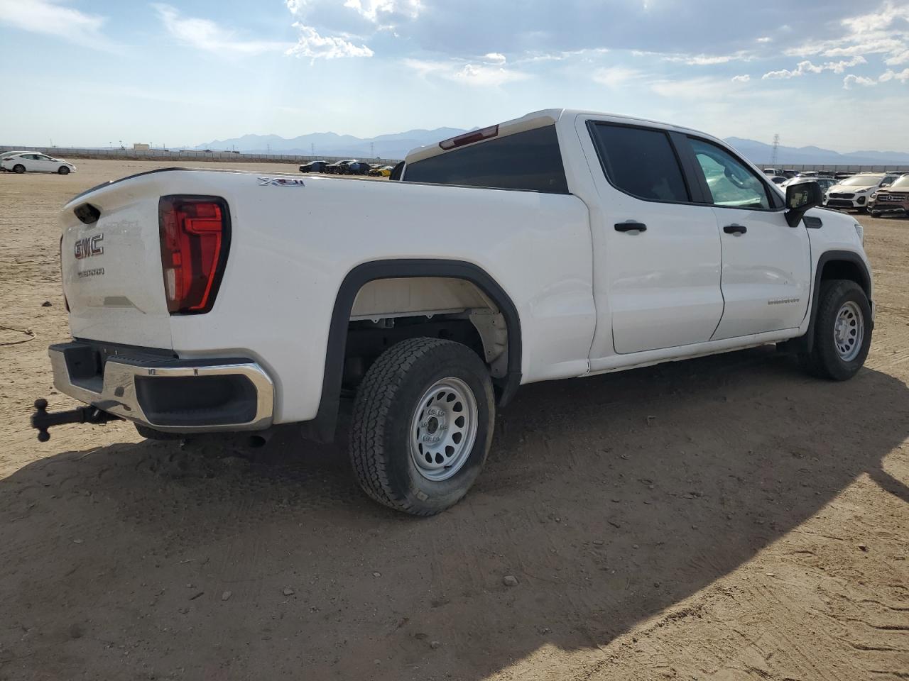 VIN 1GTUUAED1PZ170834 2023 GMC SIERRA no.3