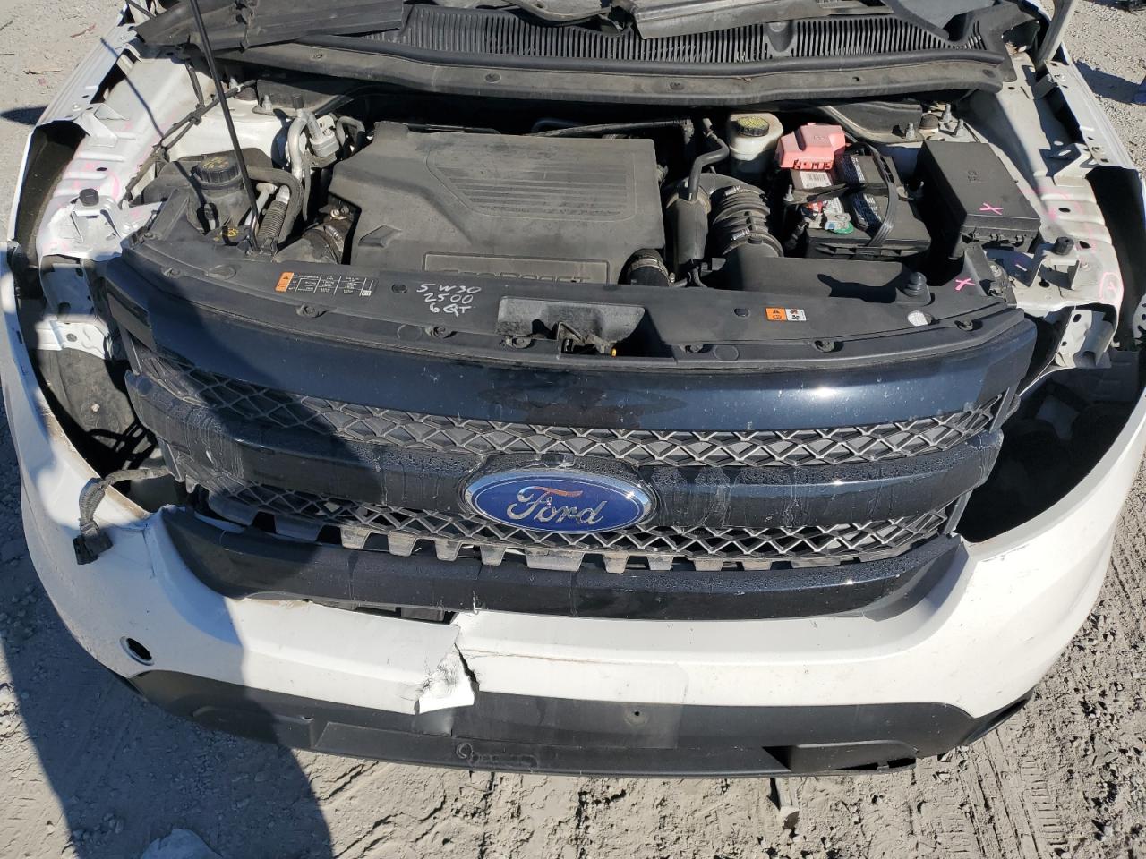 2015 Ford Explorer - Image 11