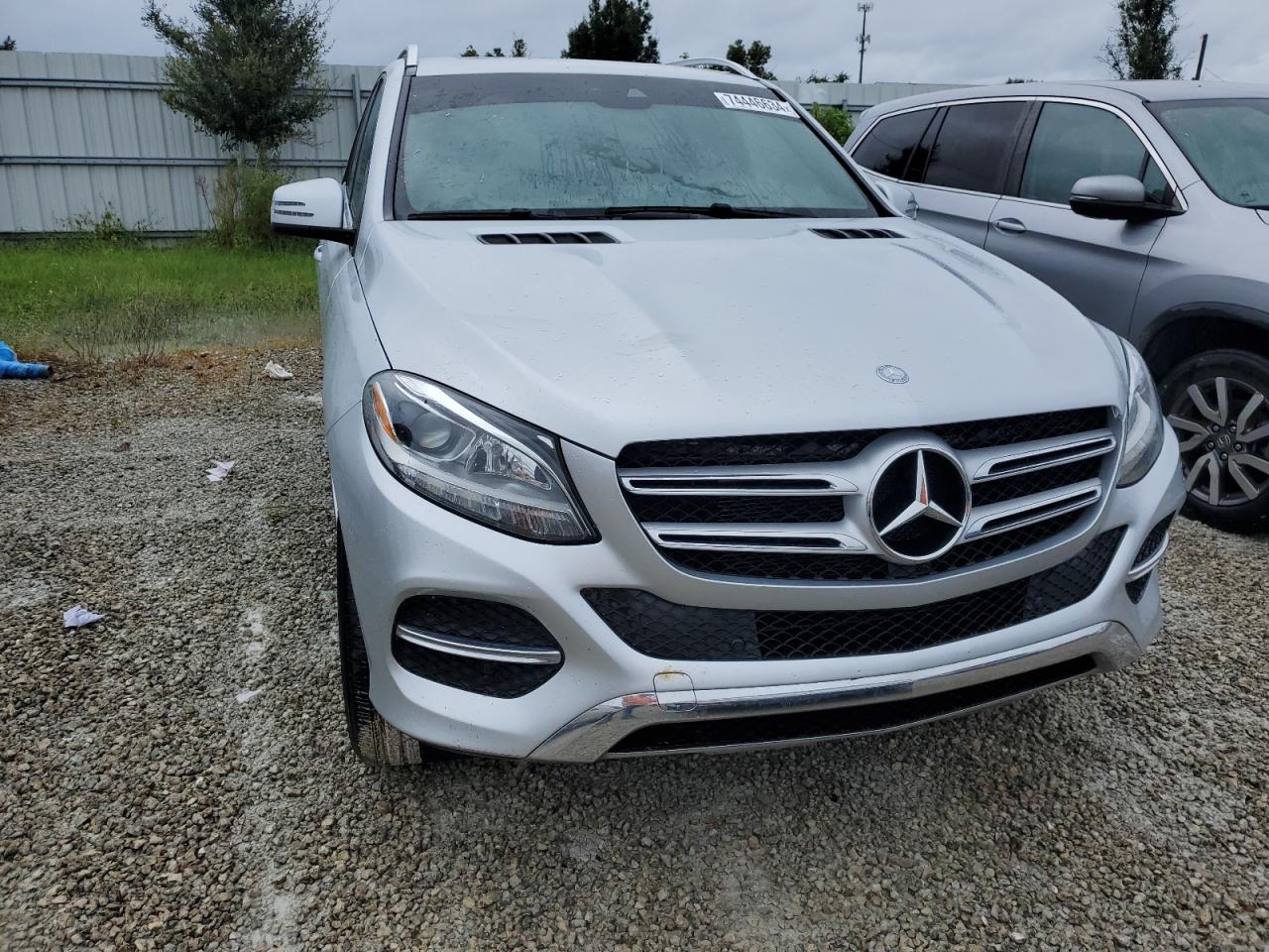 2017 Mercedes-Benz GLE - Image 5