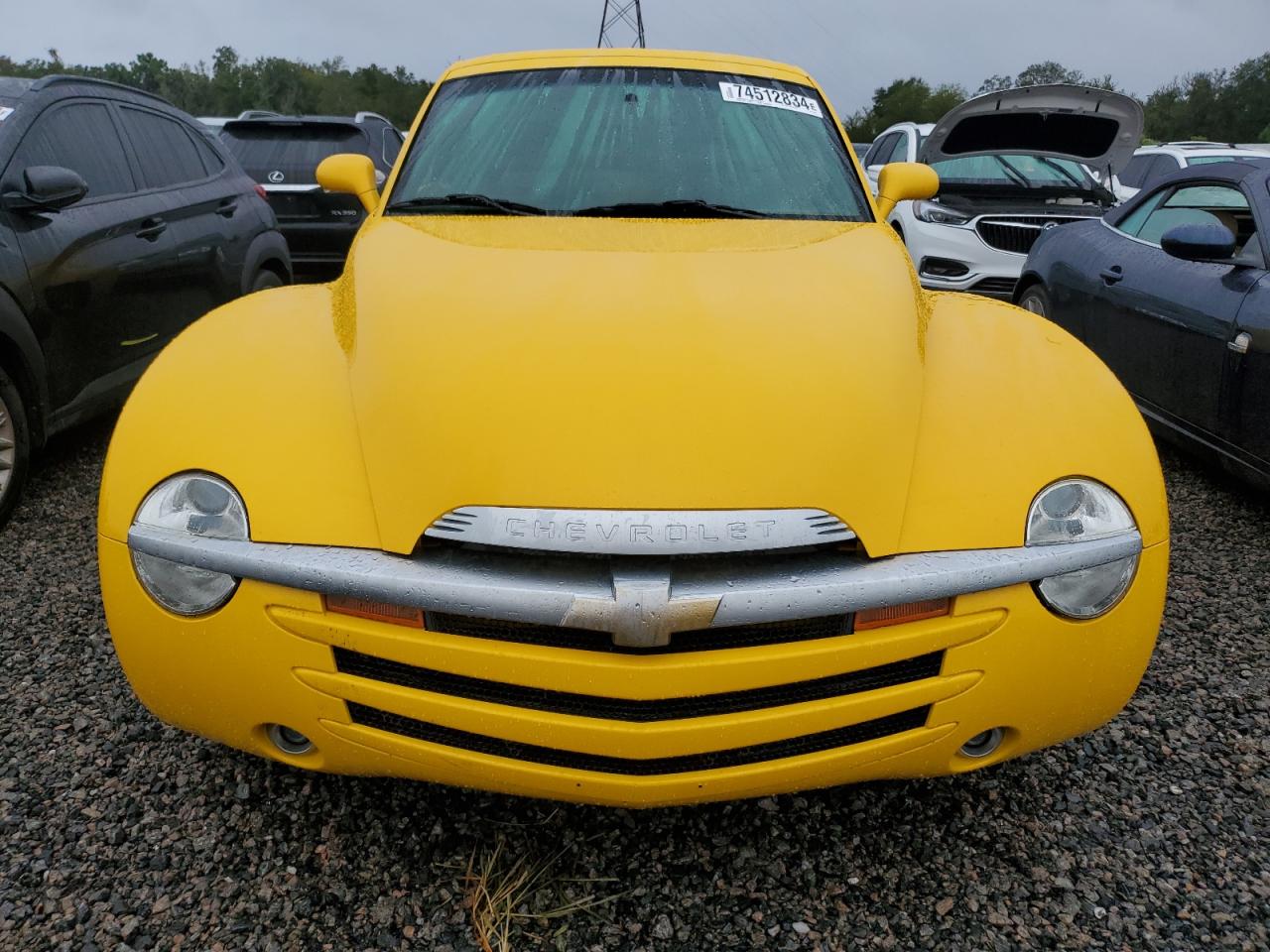 2004 Chevrolet SSR - Image 5