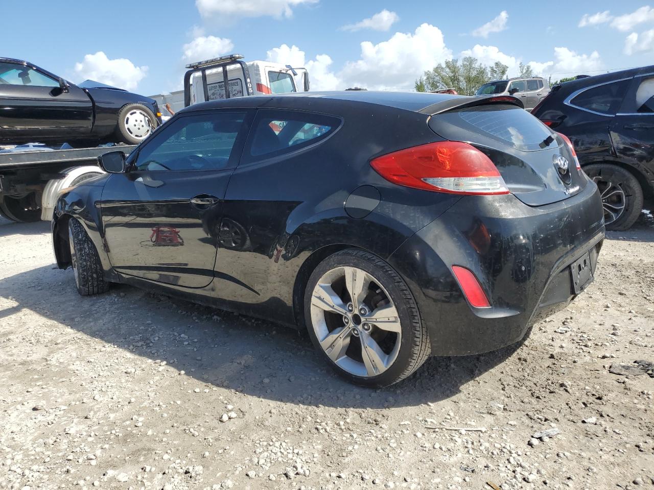 VIN KMHTC6AD5DU165027 2013 HYUNDAI VELOSTER no.2