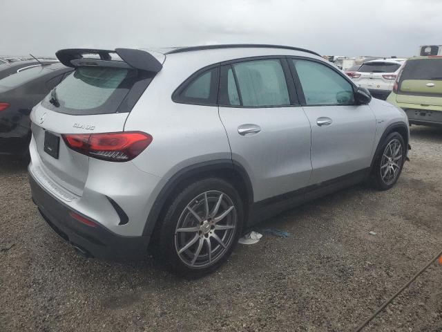  MERCEDES-BENZ GLA-CLASS 2021 Biały