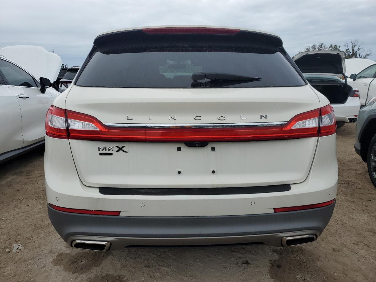 2LMPJ7JR6GBL41901 2016 Lincoln Mkx Black Label