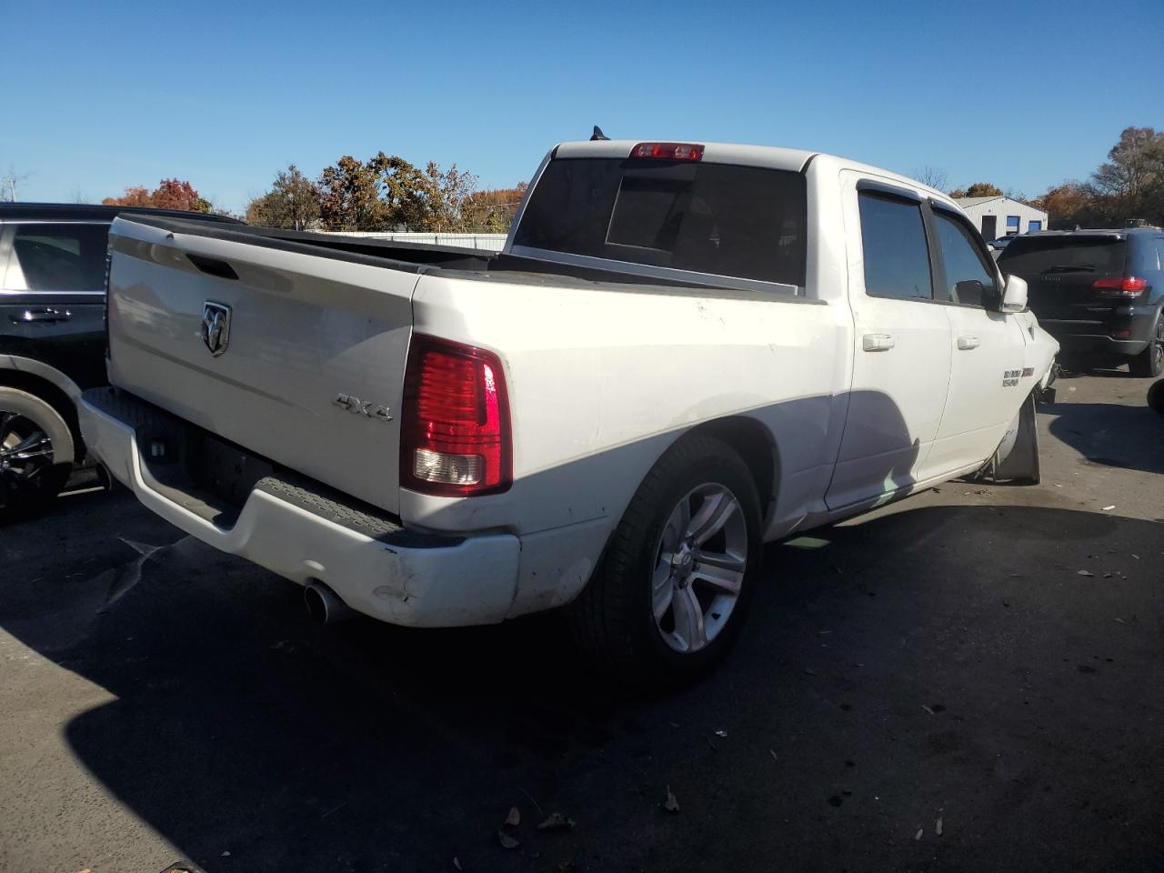 2015 RAM 1500 - Image 3