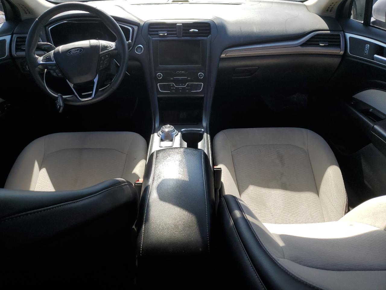 2020 Ford Fusion - Image 8