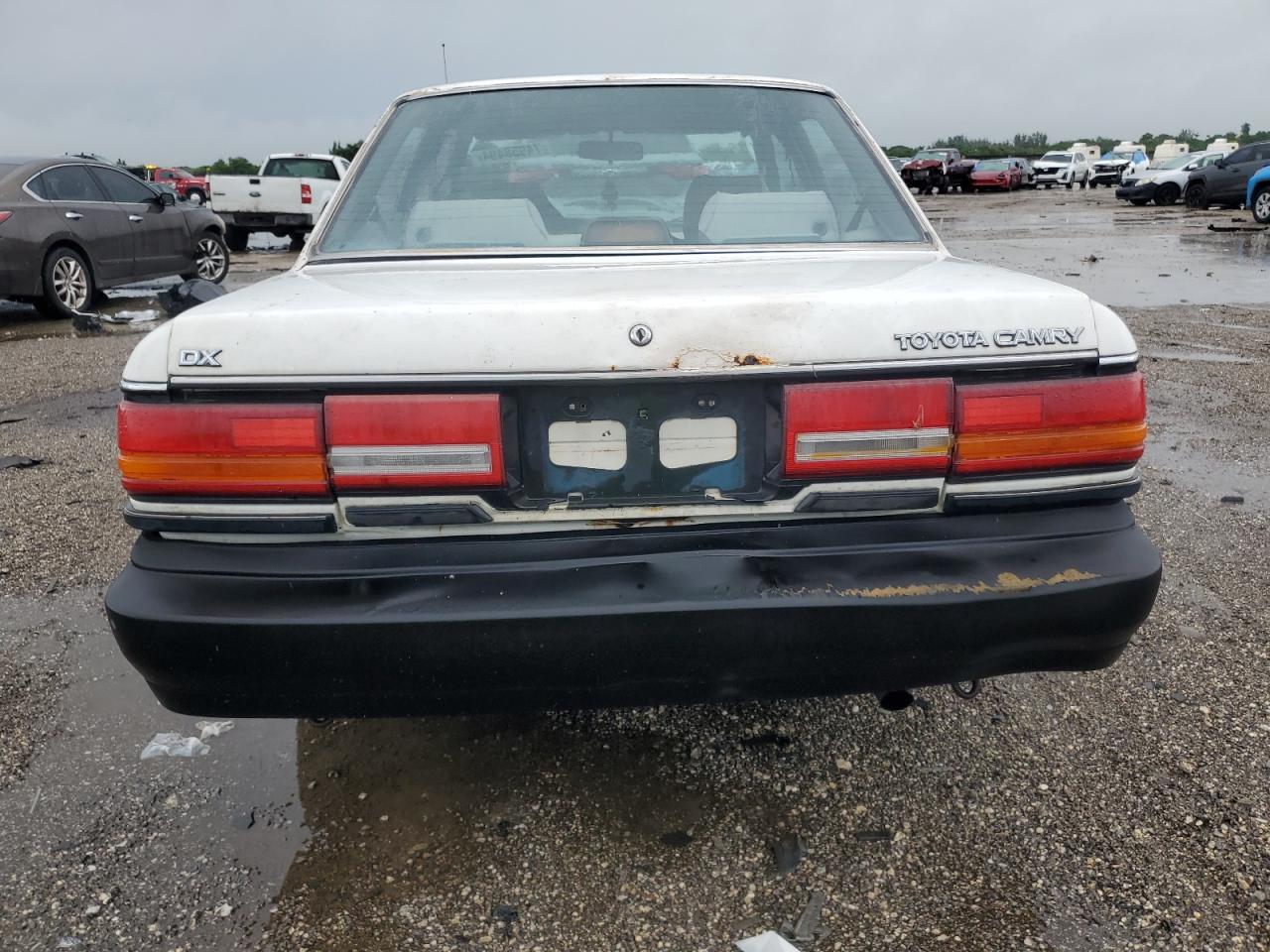 JT2SV21E2M3435406 1991 Toyota Camry Dlx