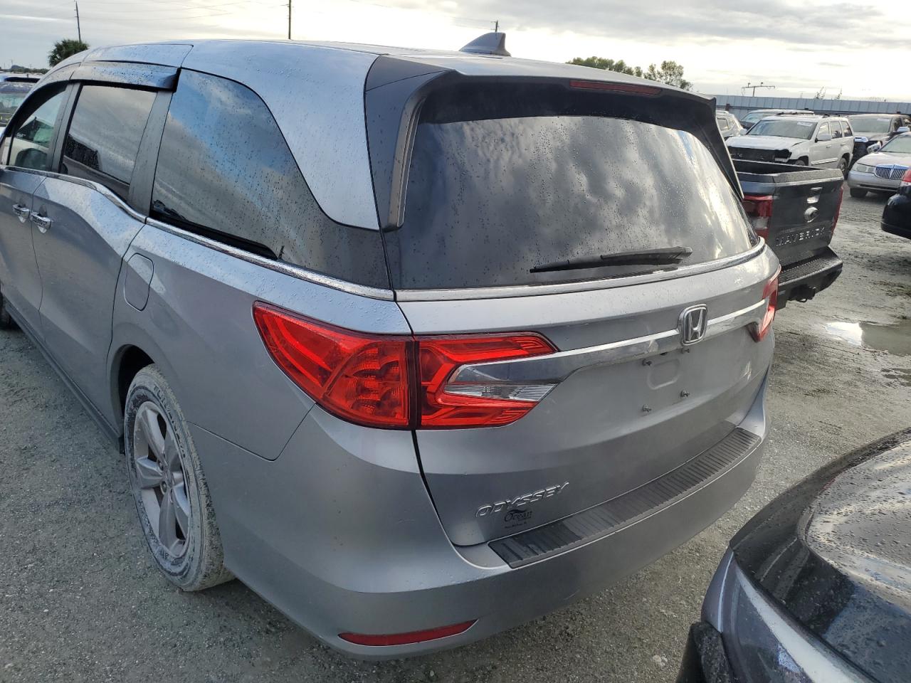 5FNRL6H5XKB064570 2019 Honda Odyssey Ex