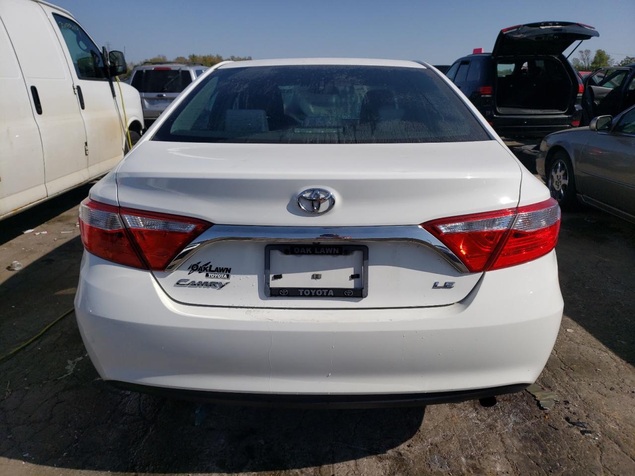 4T4BF1FKXGR527117 2016 Toyota Camry Le