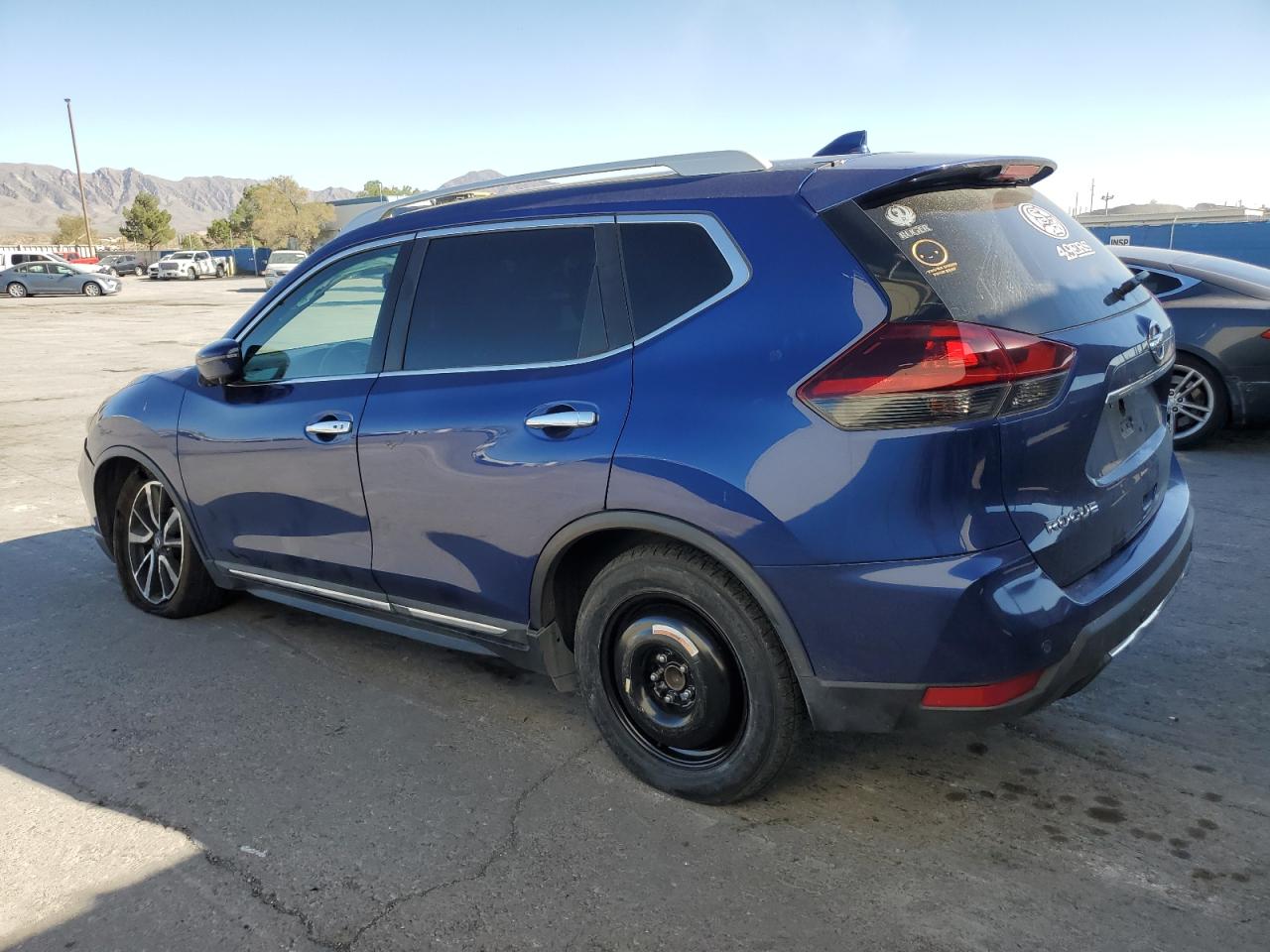 2020 Nissan Rogue - Image 2