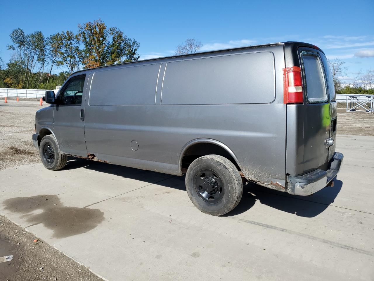 2008 Chevrolet Express G3500 VIN: 1GCHG39K681122985 Lot: 76488734