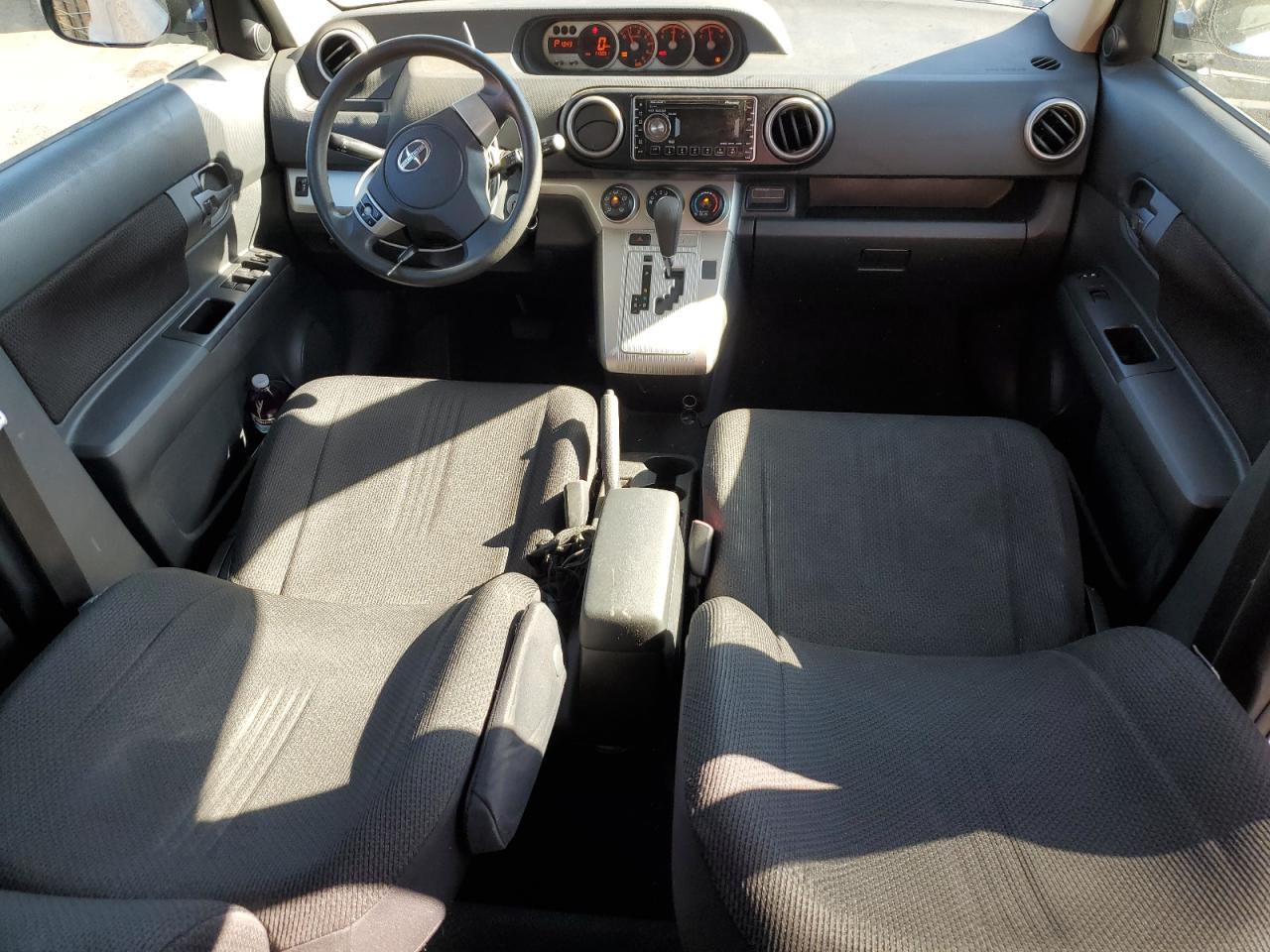 2008 Toyota Scion Xb VIN: JTLKE50E681045330 Lot: 76766524