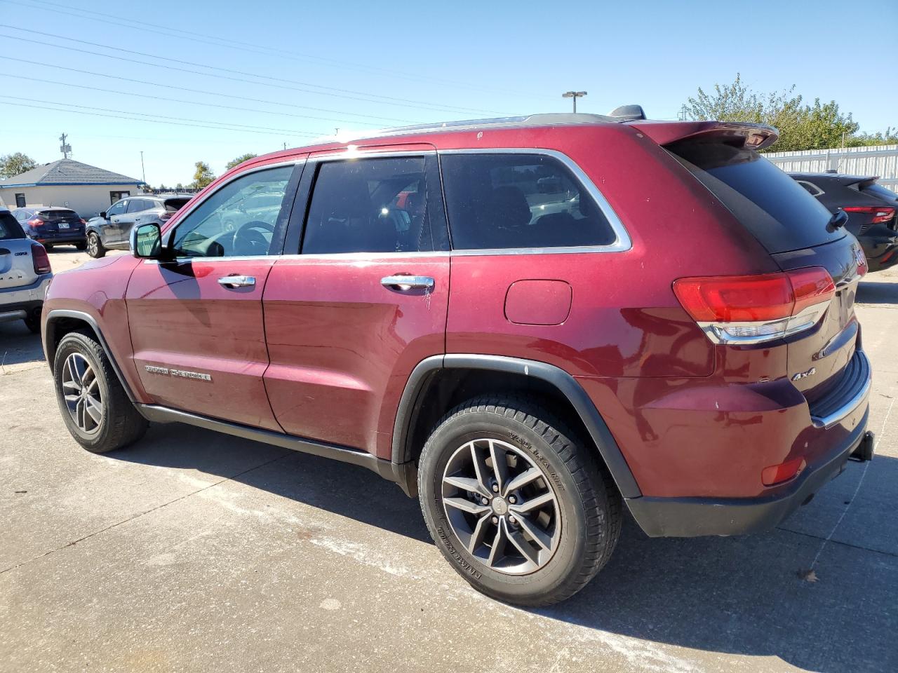 2018 Jeep Grand Cherokee - Image 2