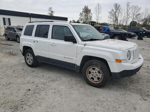  JEEP PATRIOT 2016 Белы