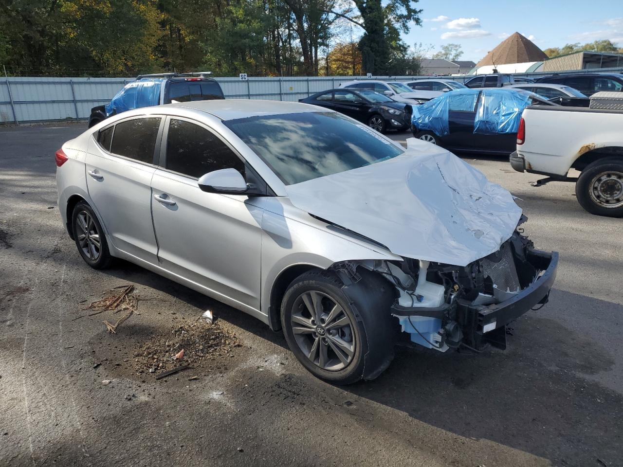 2018 Hyundai Elantra - Image 4
