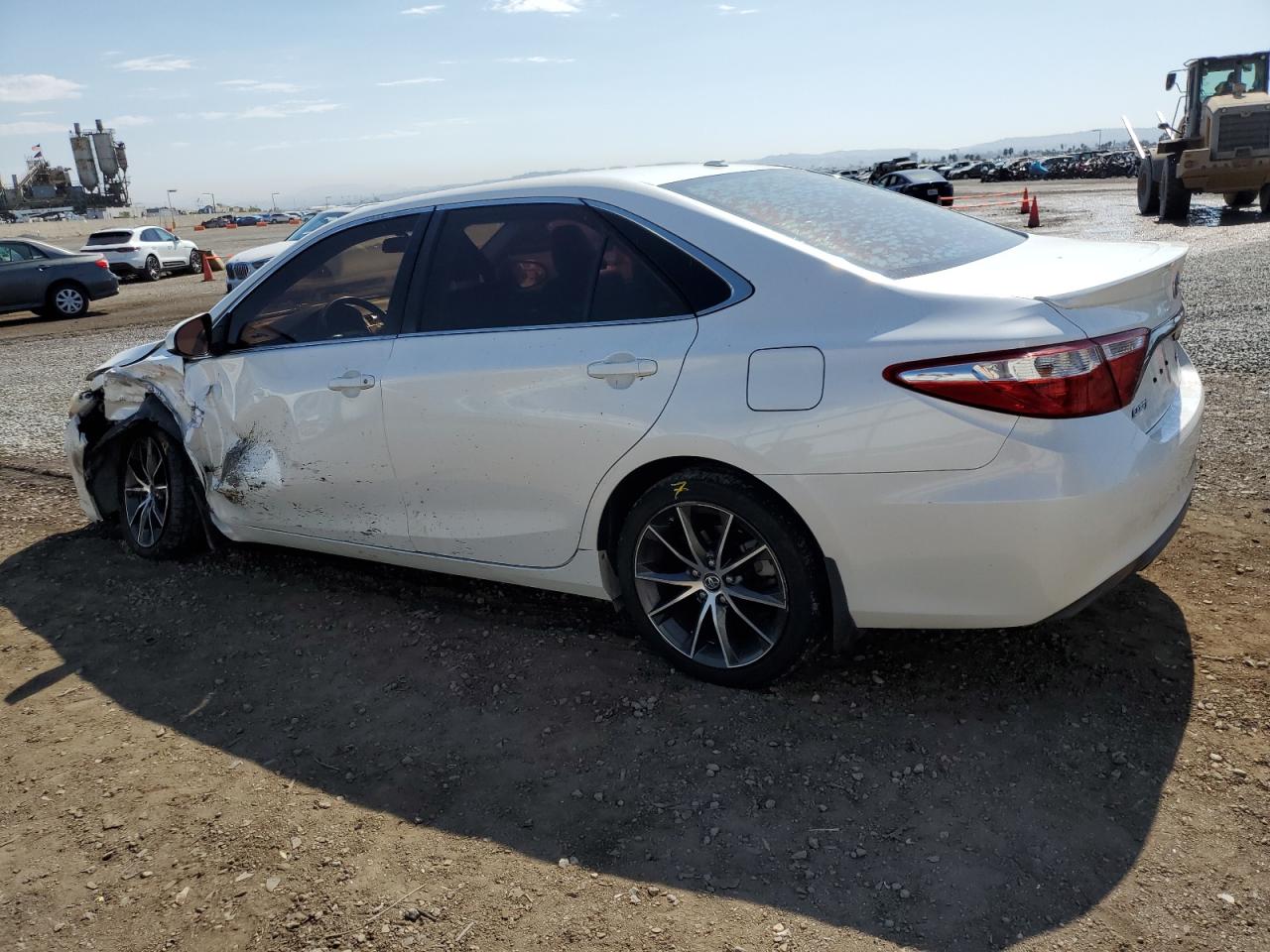 VIN 4T1BF1FK6HU445459 2017 TOYOTA CAMRY no.2