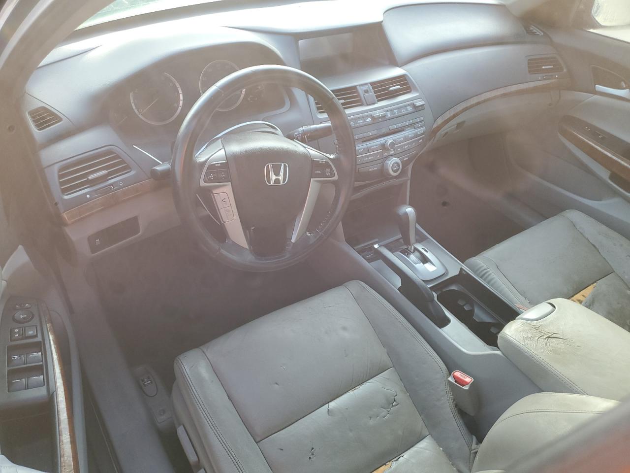 2011 Honda Accord Exl VIN: 1HGCP2F84BA026357 Lot: 75106974