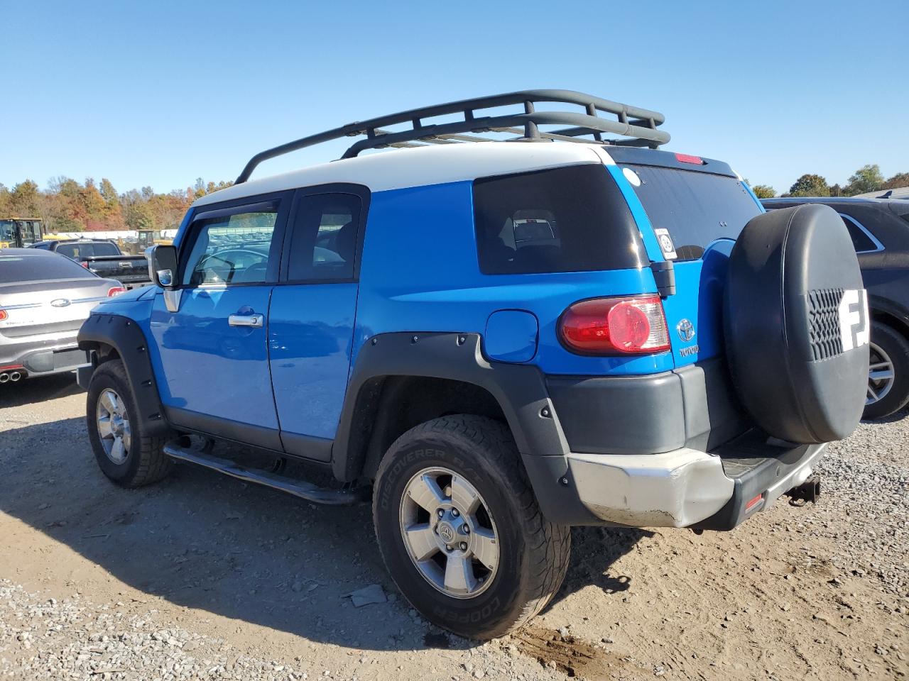2007 Toyota FJ Cruiser - Image 2