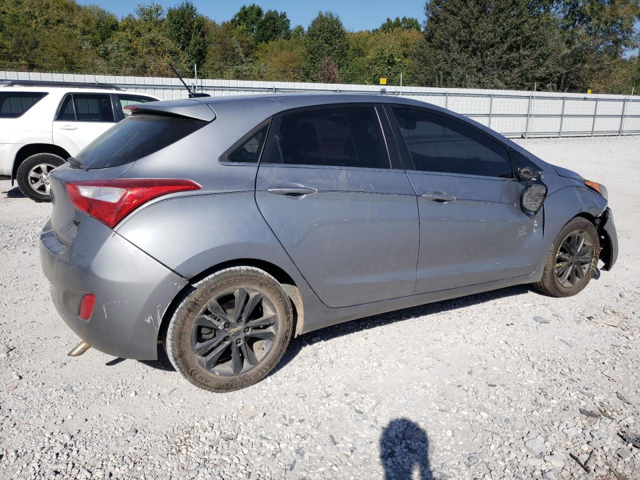 2015 Hyundai Elantra - Image 3