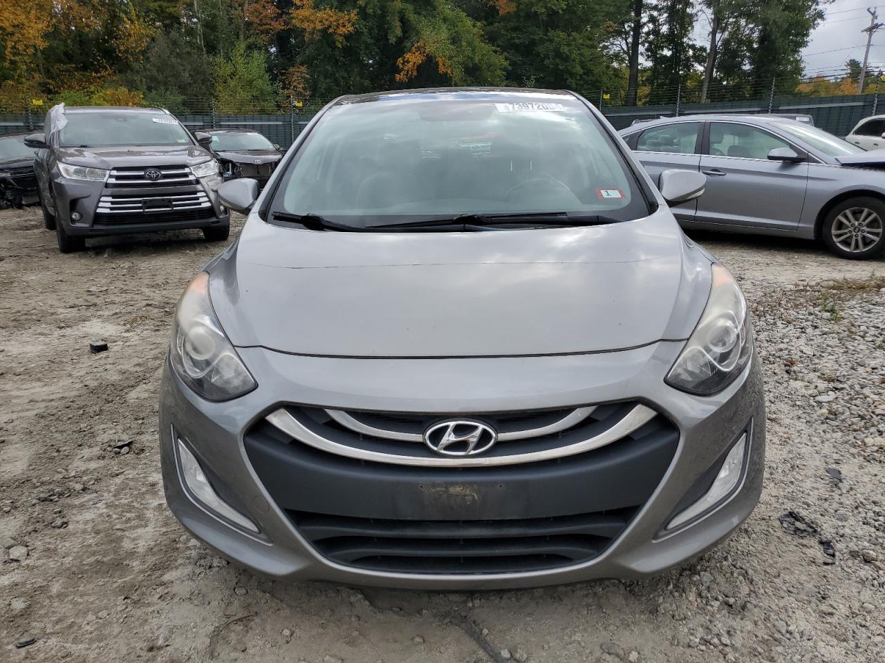 2014 Hyundai Elantra - Image 5