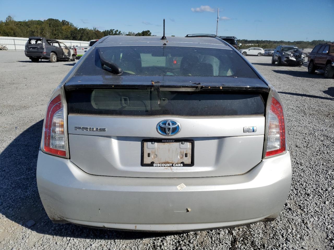 2012 Toyota Prius - Image 6